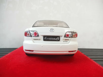Scale Model 1 18Model White - immagine 4