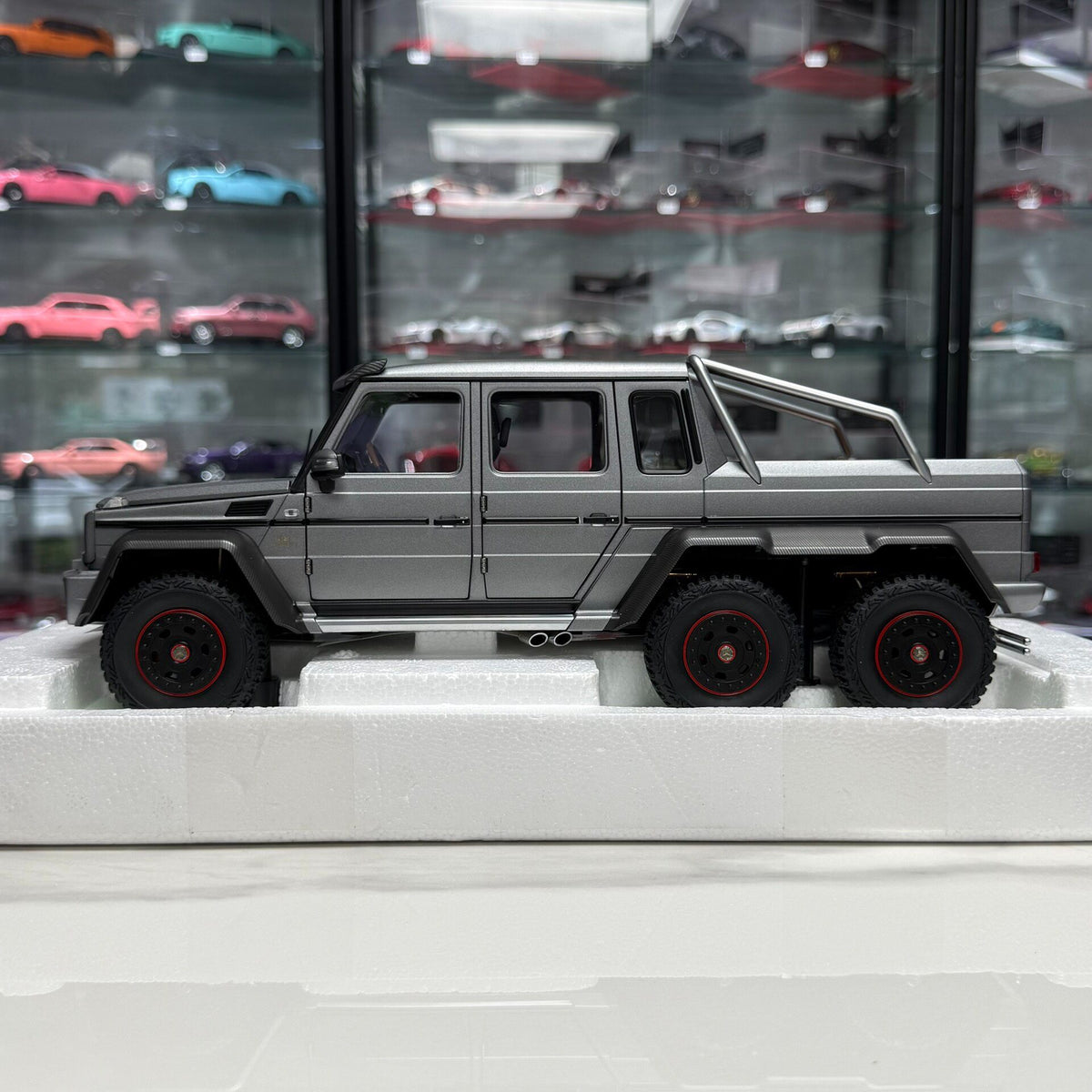 AUTOart 1 18AA Mercedes-BenzG 63 AMG 6X 6X6 1:18 - immagine 4