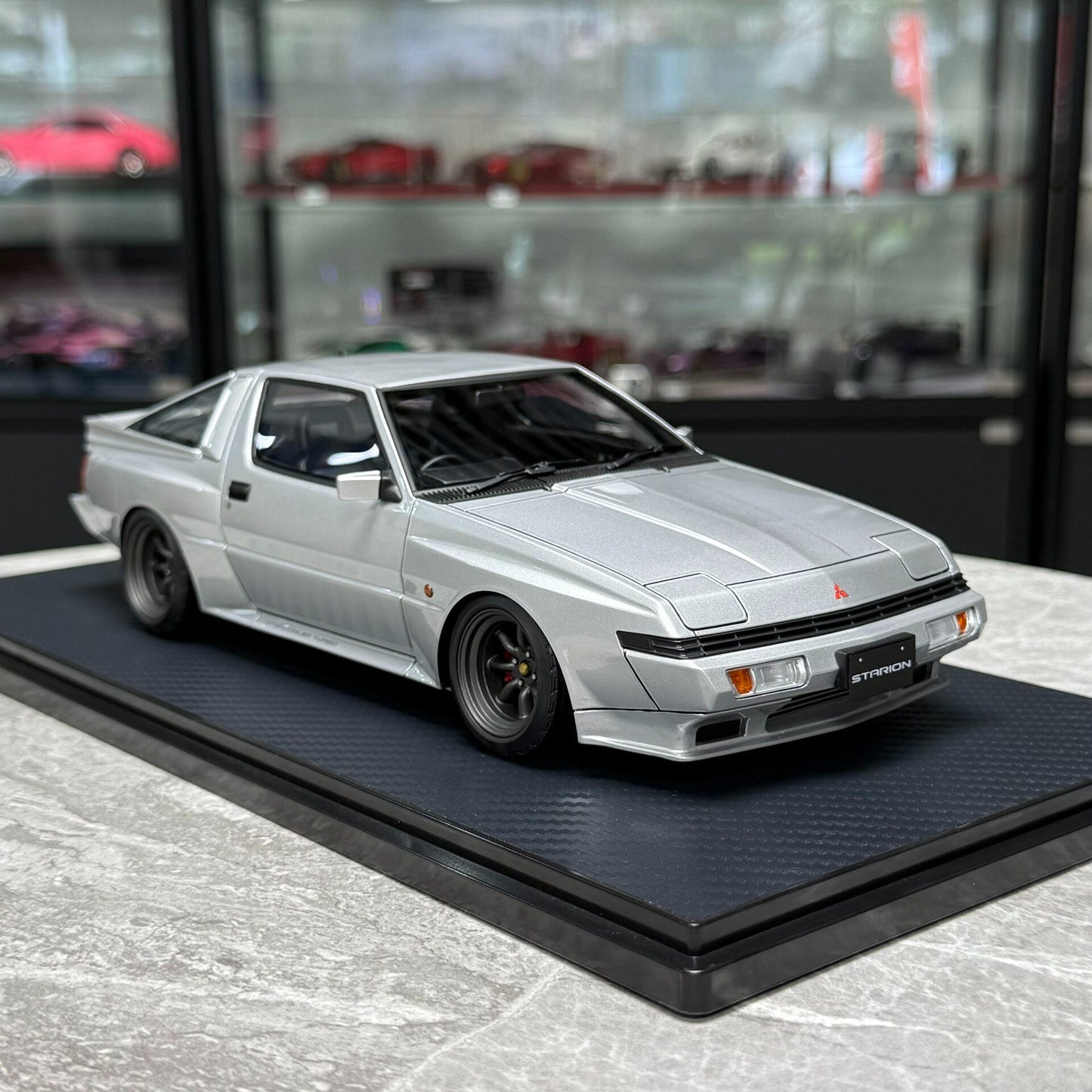 Ignition Model Mitsubishi STARION 2600 GSR-VR 1:18 Resin Model image 4