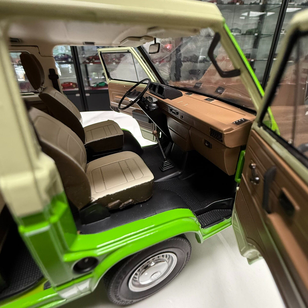 Scale Model 1 18 VW OpeningModel 1:18 Green - immagine 4