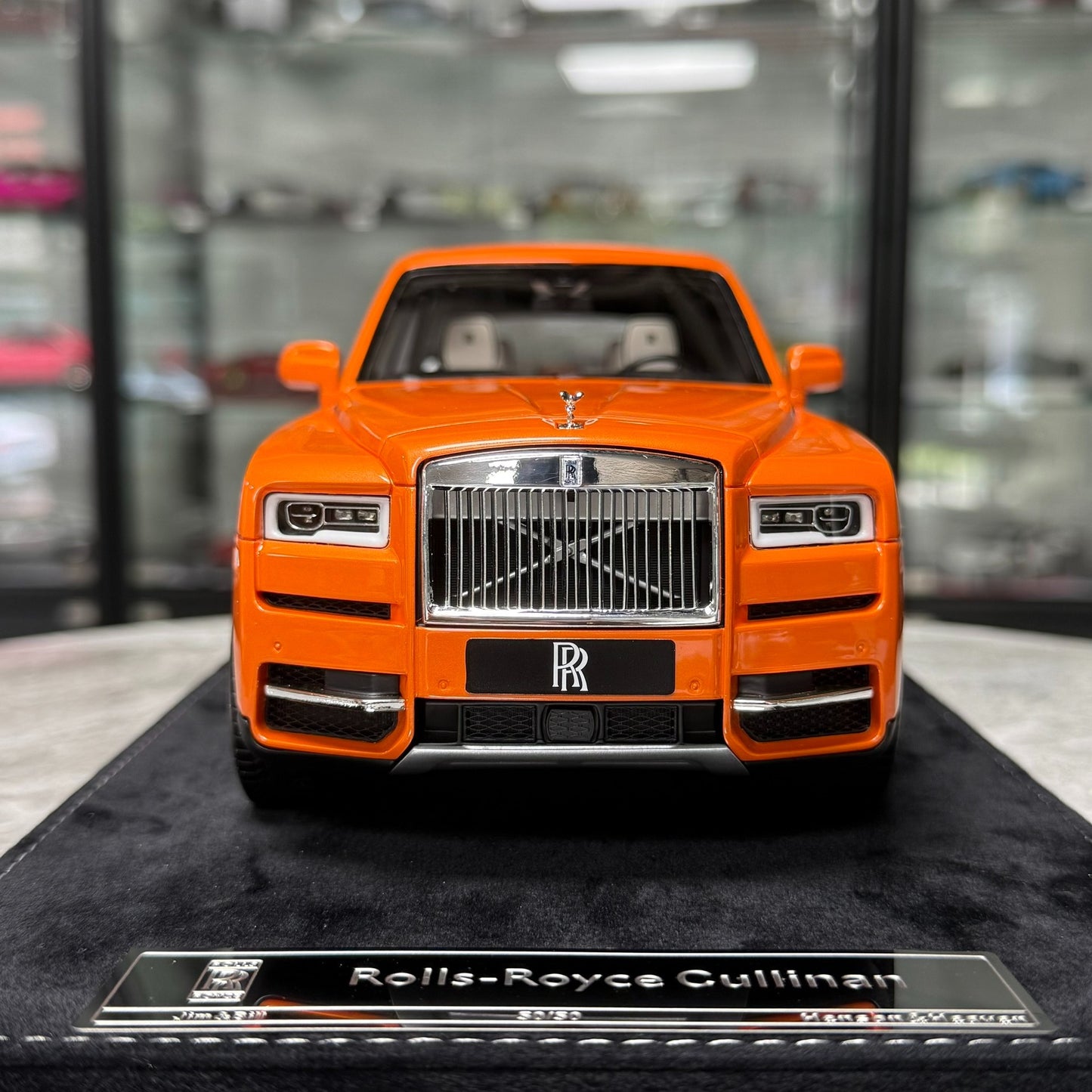 HH Model Rolls-Royce Cullinan 1:18 Resin Model image 4