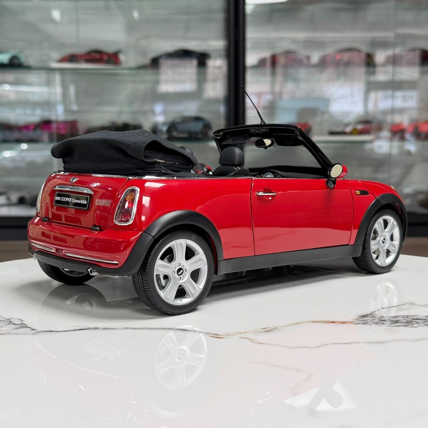 Kyosho MINI Cooper 1:12 Alloy Model image 4