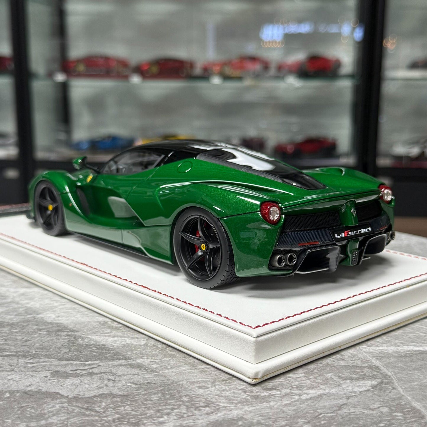 DG Ferrari LaFerrari 1:18 Resin Model image 4