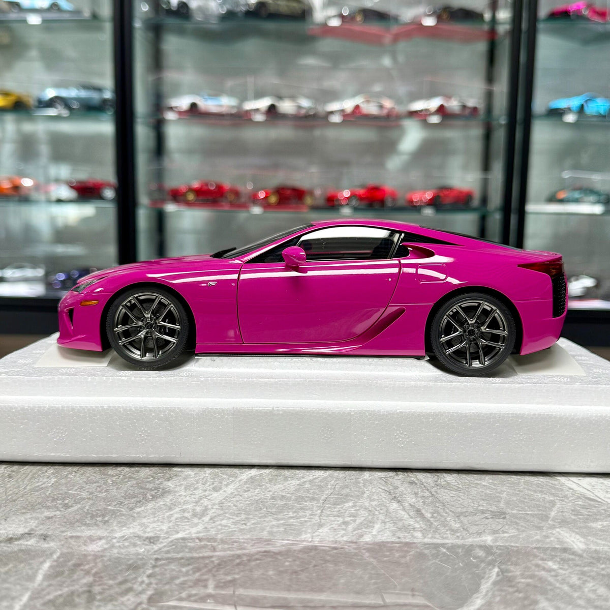 AUTOart AA 1 18 LEXUS L LFA 1:18 - immagine 4