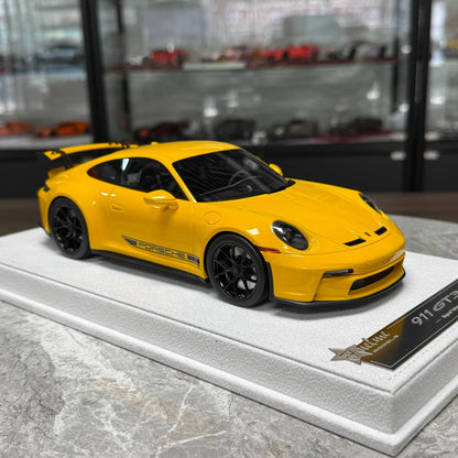 FuelMe Porsche 911 992 GT3 1:18 Resin Model image 4