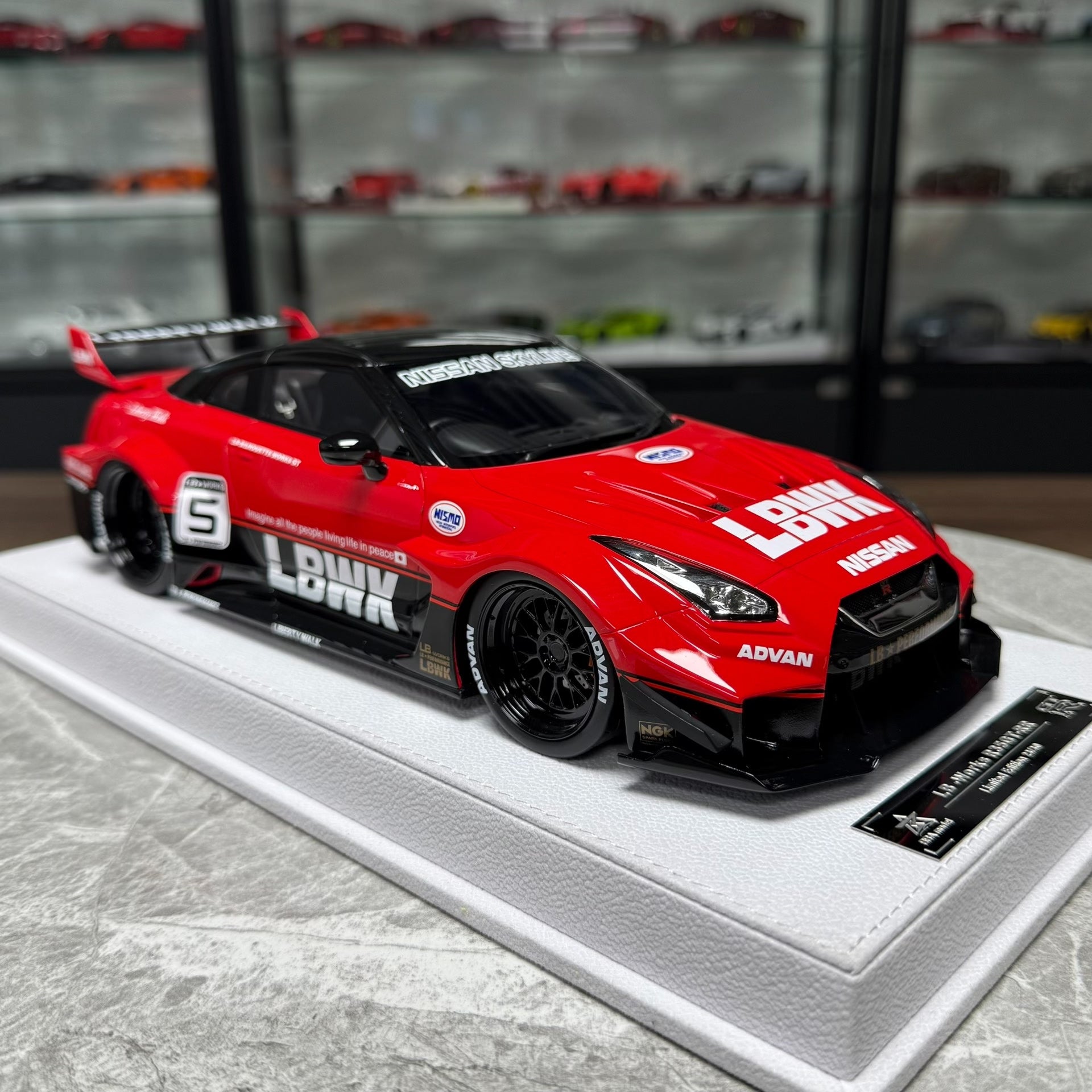 BBA Model Nissan GT-R 35GT-RR L 1:18 Resin Model image 4