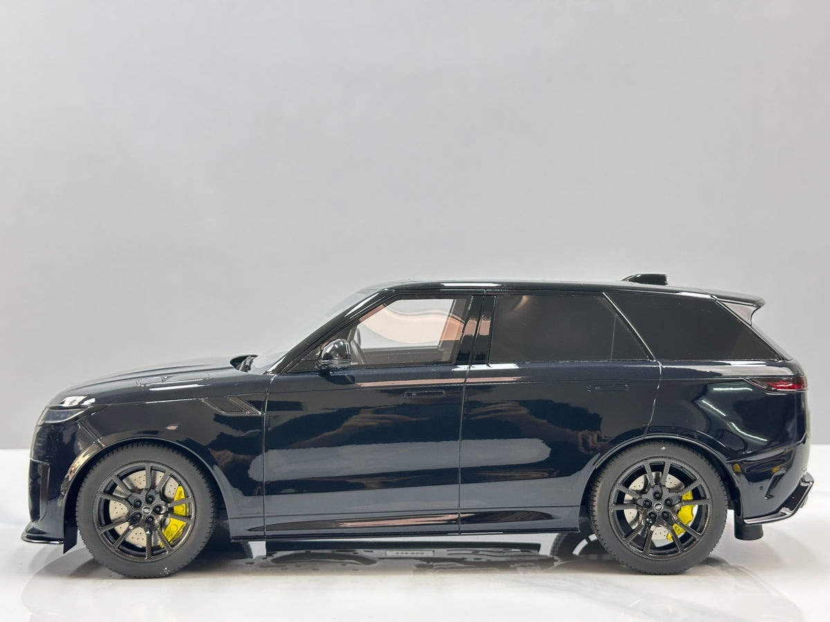 GT Spirit Land Rover Range SV EDIT TWO 1:12 Black - immagine 4
