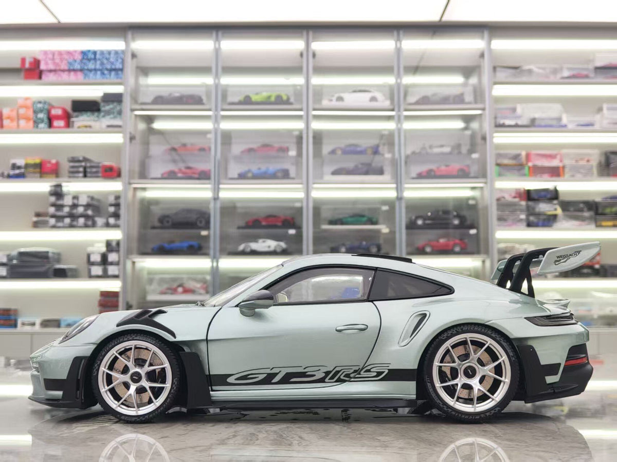 Scale Model Porsche 911GT3RS 110062044 1:18 Silver - immagine 4