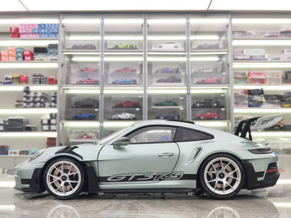 Scale Model Porsche 911GT3RS 110062044 1:18 Silver - immagine 4