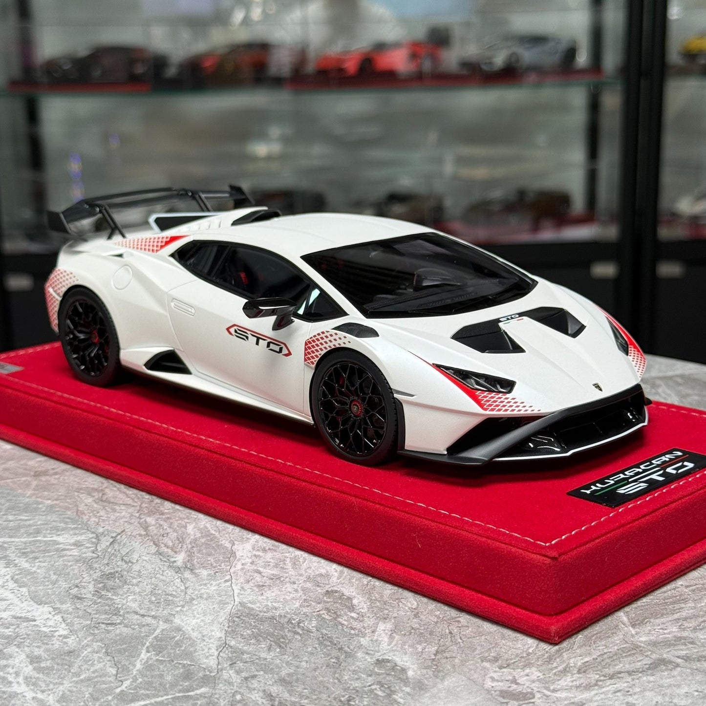 MR Lamborghini 1:18 Resin Model image 4
