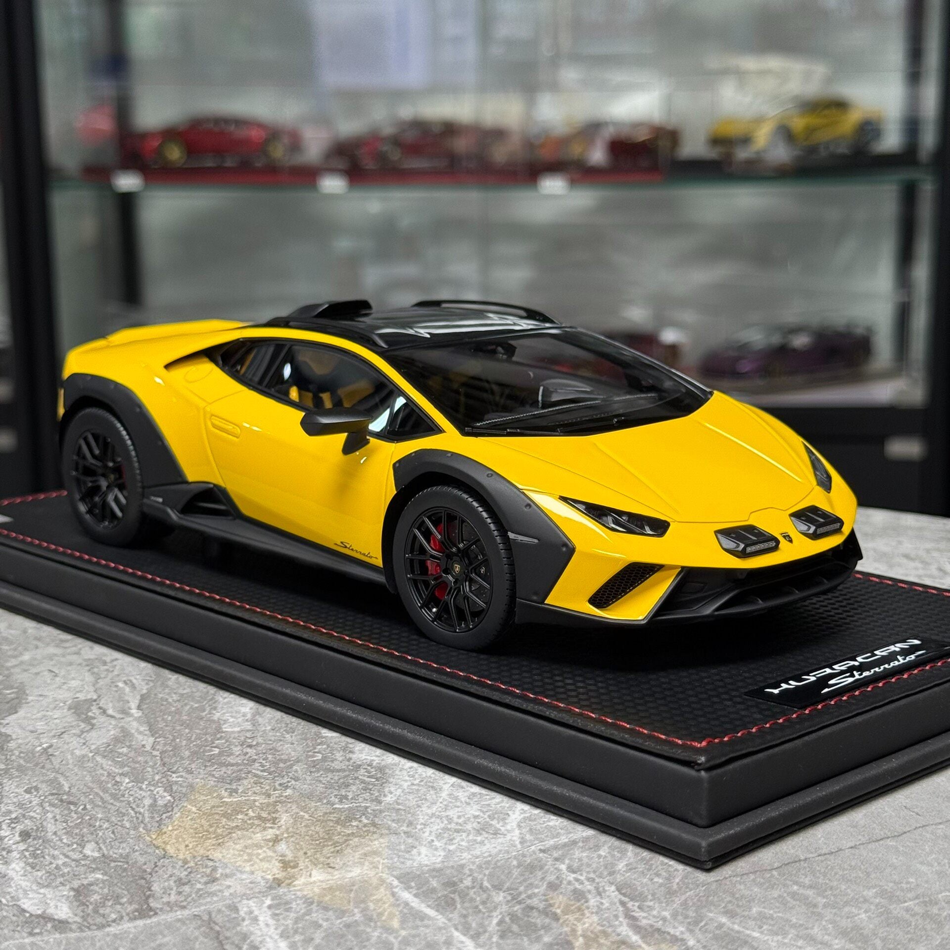 MR Lamborghini 1:18 Resin Model image 4