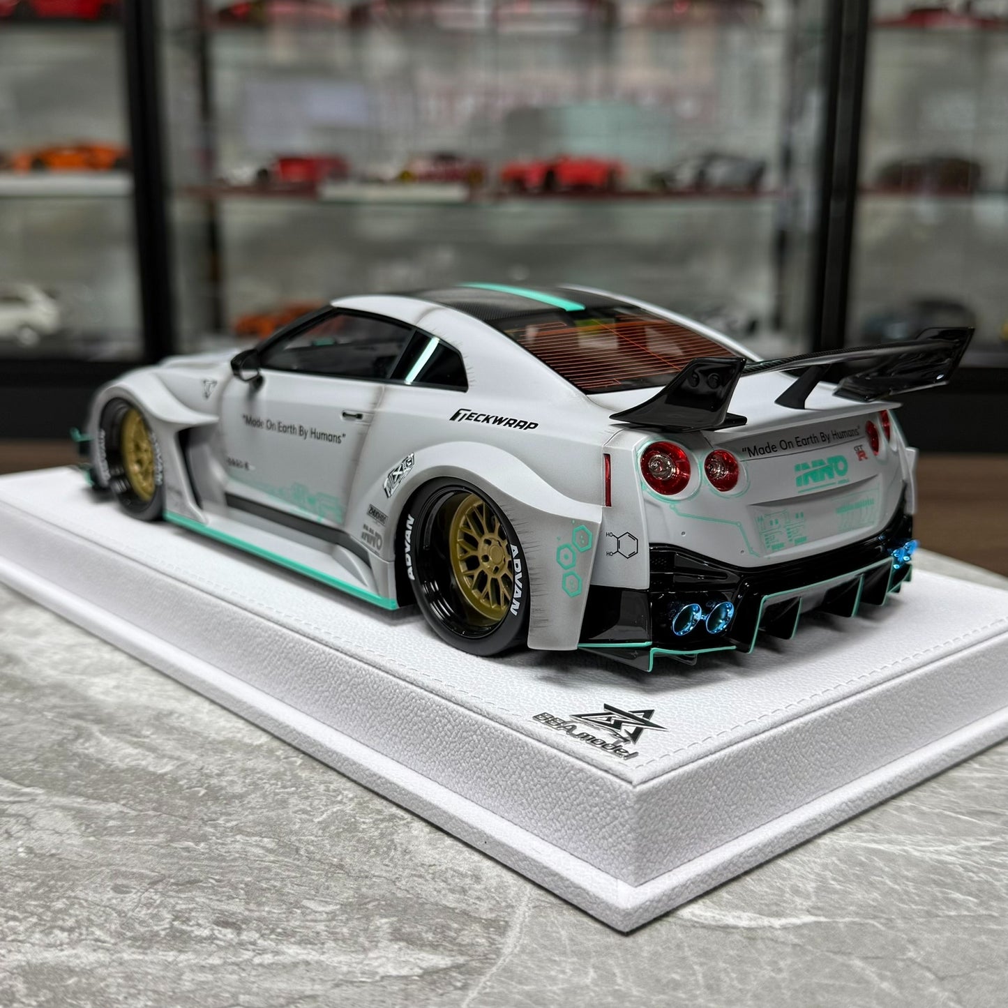 BBA Model Nissan GT-R 35GT-RR L 1:18 Resin Model image 4