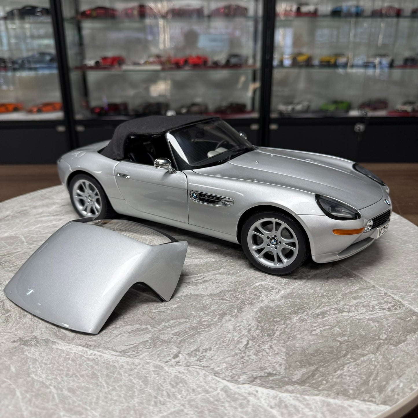 Kyosho BMW Z8 1:12 Alloy Model image 4