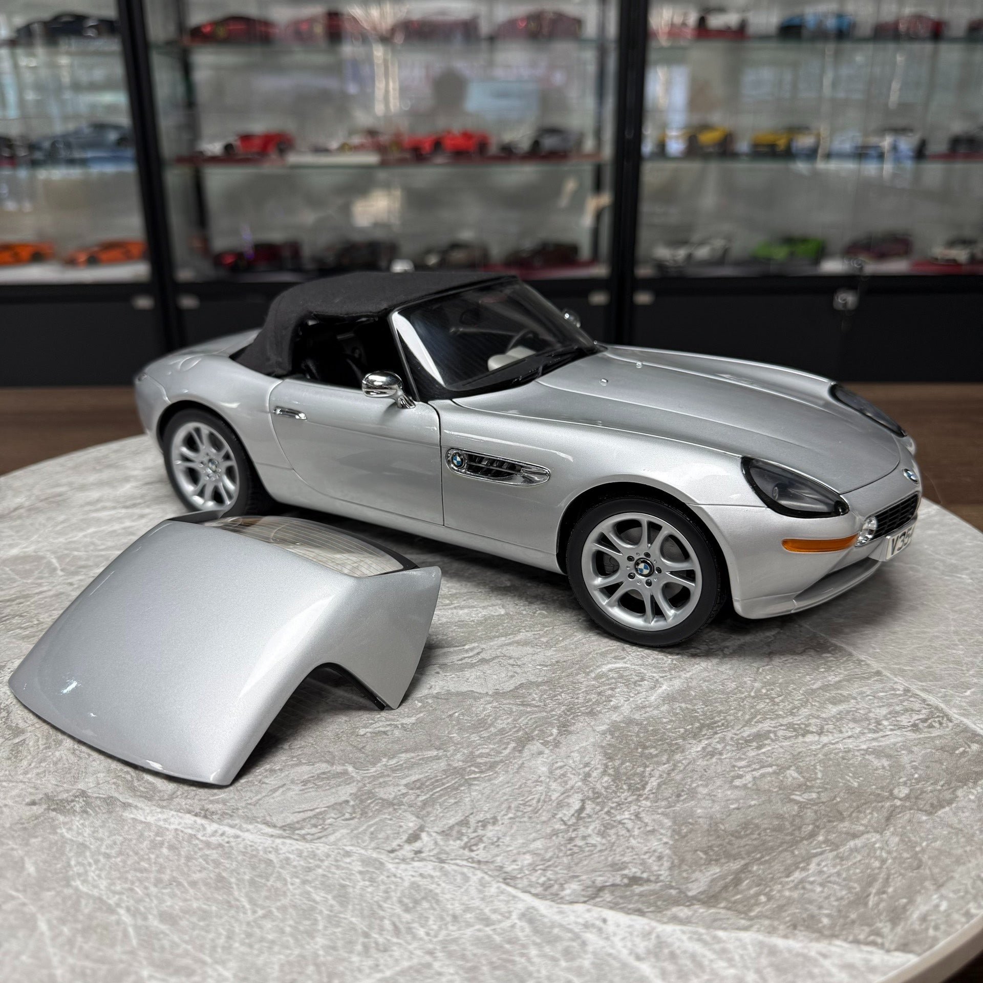Kyosho BMW Z8 1:12 Alloy Model image 4