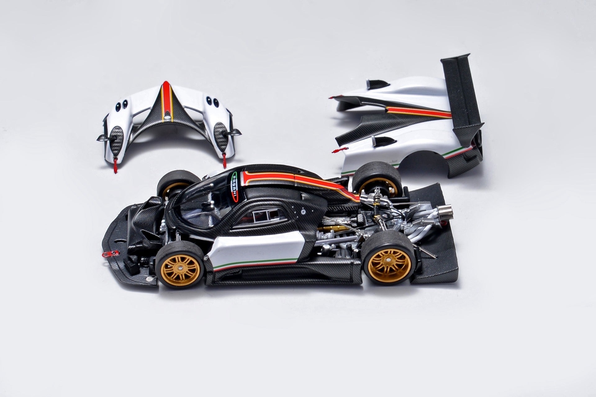 ARbox Pagani Zonda R 1:64 Alloy Model image 4