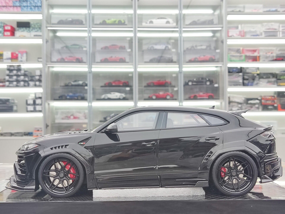 Scale Model UU LamborghiniURUS JS JS-UU009 1:18 Black - immagine 4