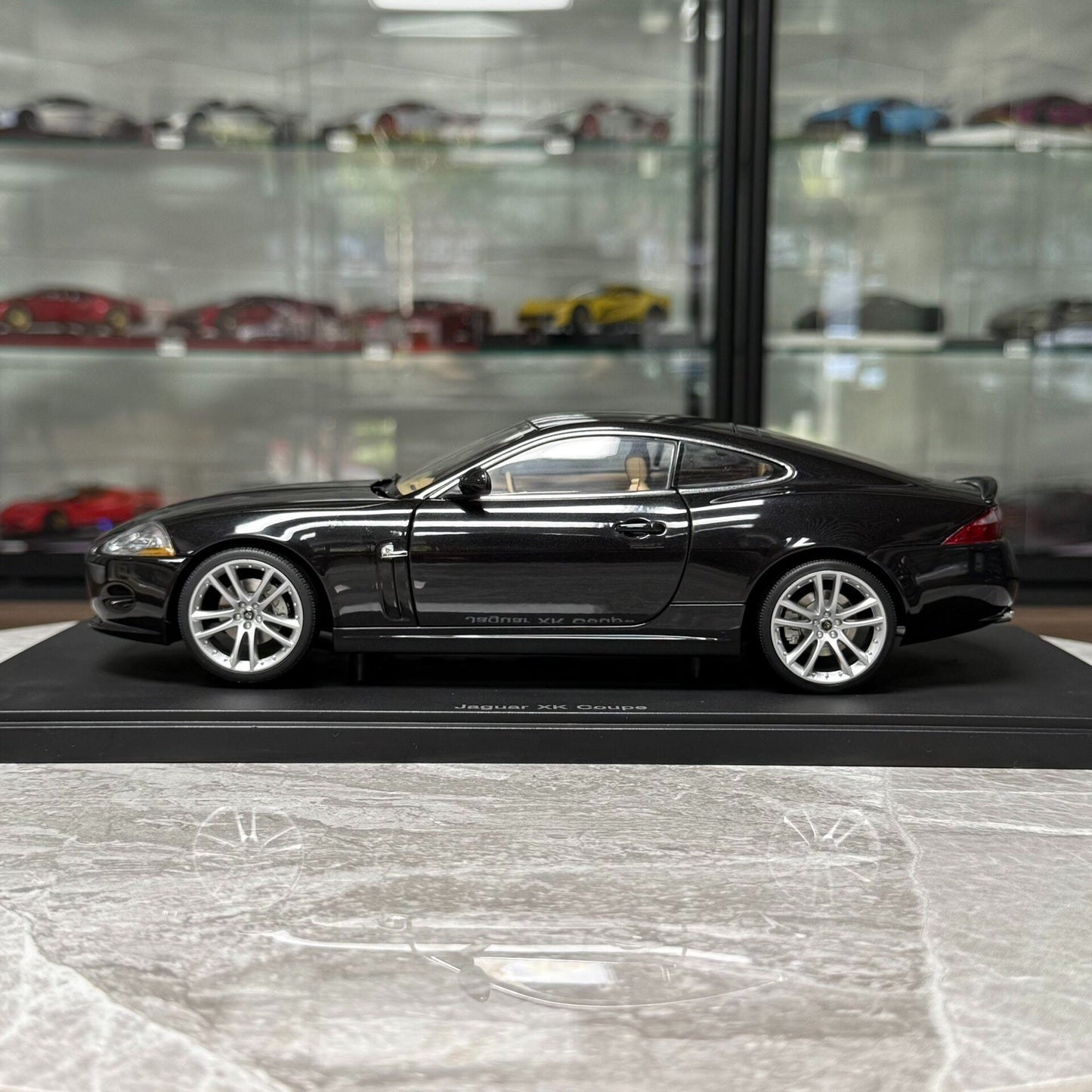 AUTOart Jaguar XK Coupe 1:18 Alloy Model image 4