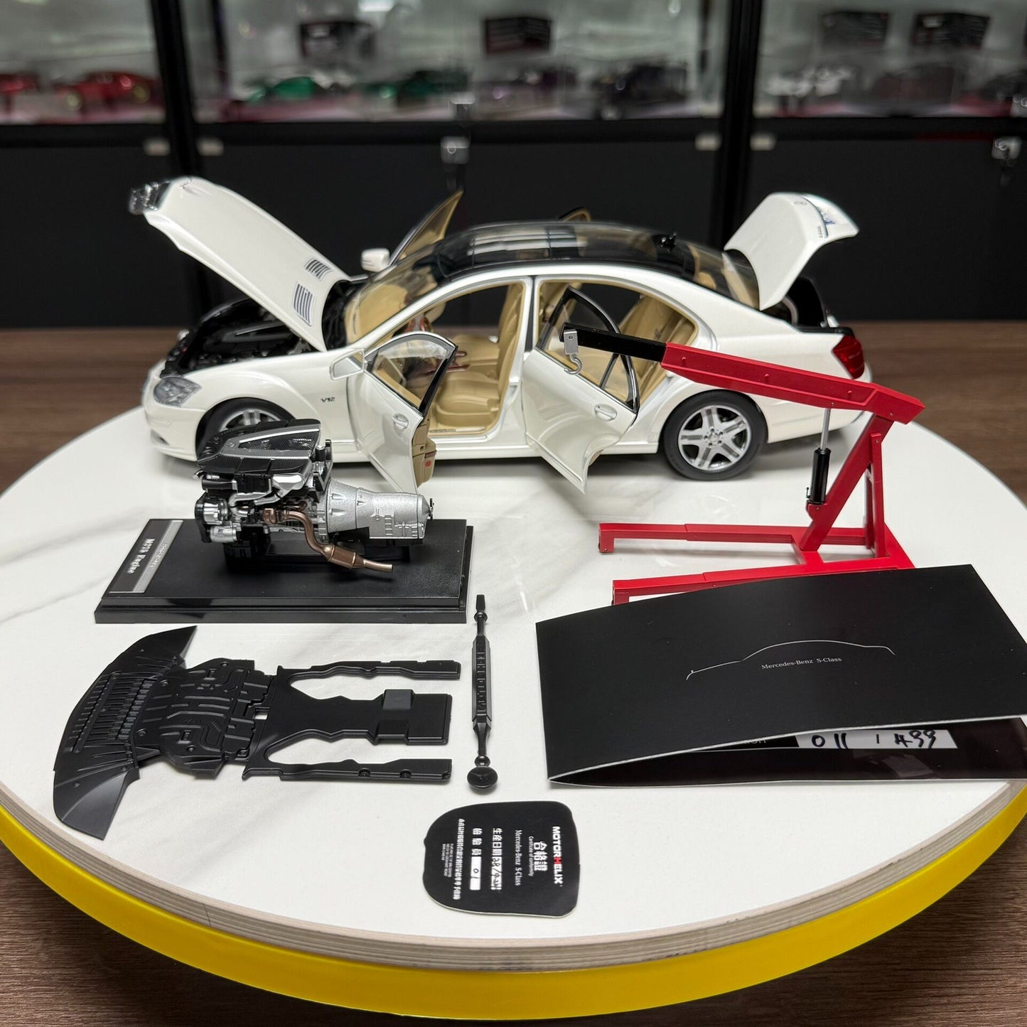 Motorhelix Mercedes-Benz S-Class S600L W221 1:18 Alloy Model image 4