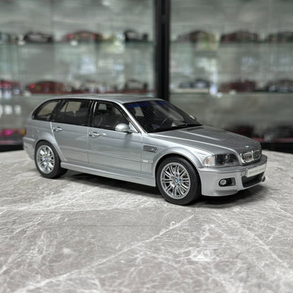 OttOmobile BMW e46 M3 touring 1:18 Resin Model image 4