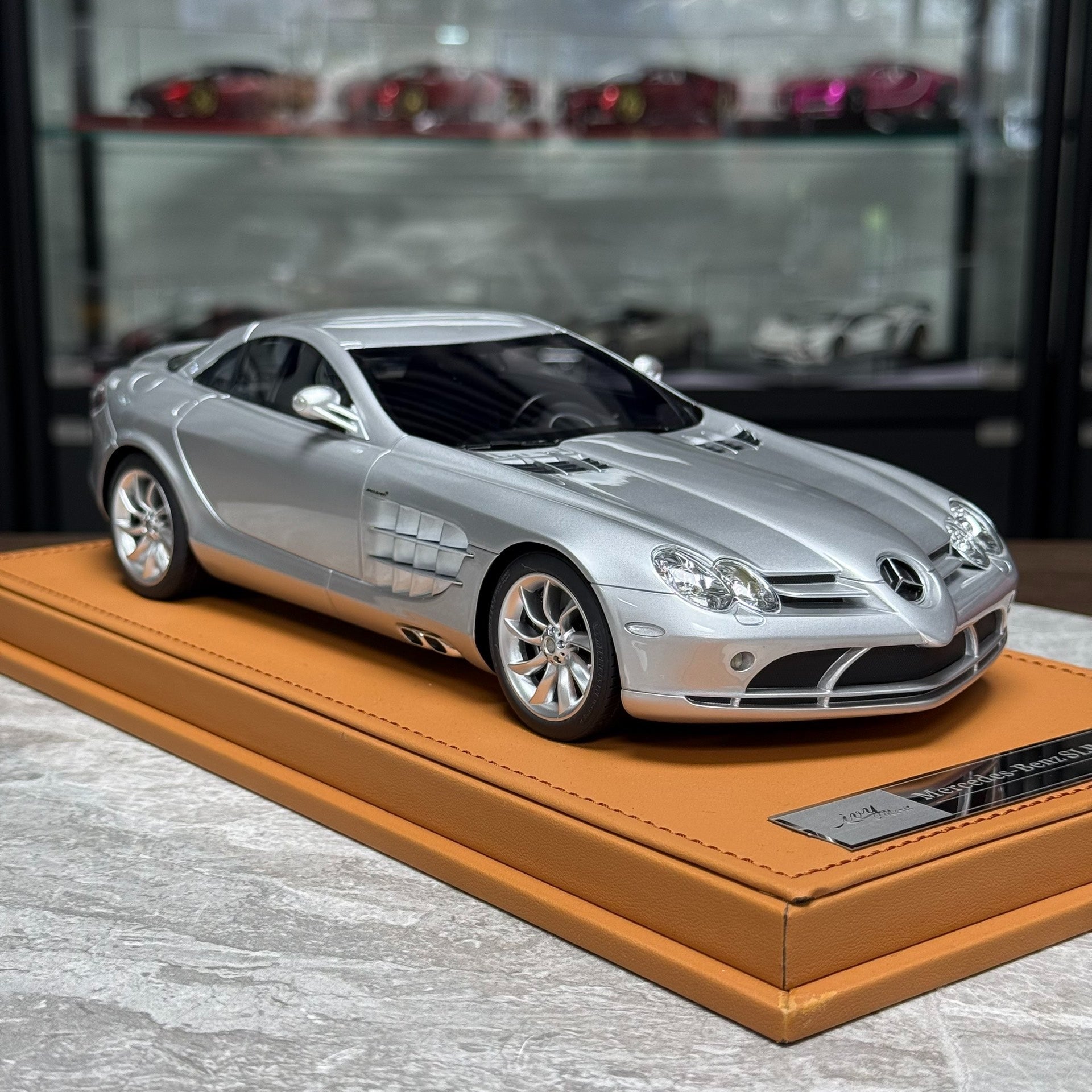 IVY Model Mercedes-Benz SLR Mclaren SLR 722 1:18 Resin Model image 4
