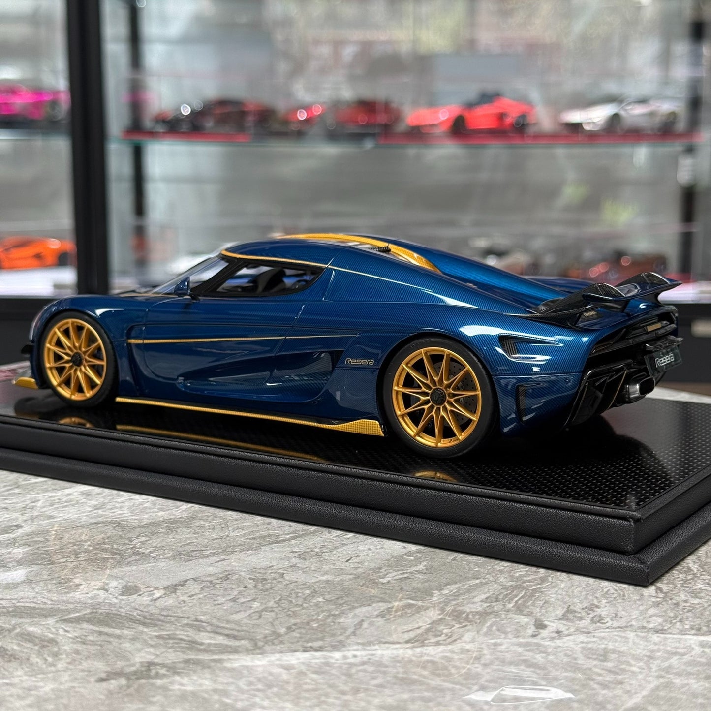 FrontiArt Koenigsegg Regeara 1:18 Resin Model image 4