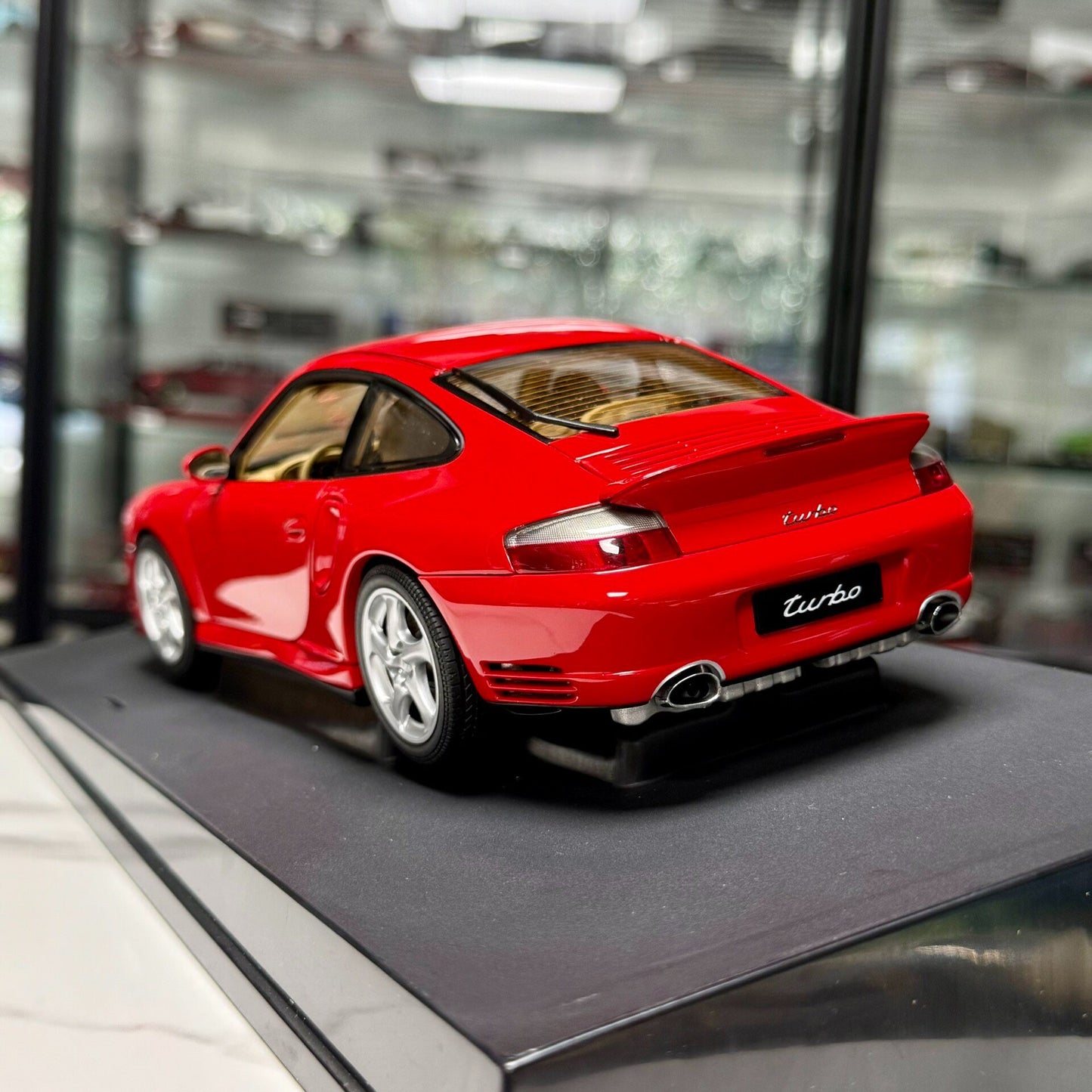 AUTOart Porsche 911 Turbo 1:18 Alloy Model image 4