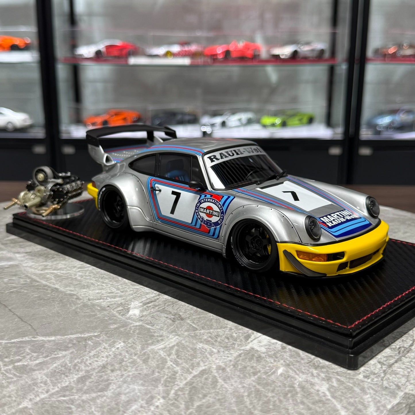 Ignition Model Porsche 964 RWB 1:18 Resin Model image 4