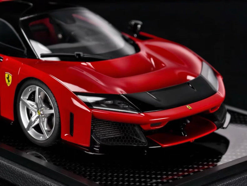 BBR 1/18 Ferrari F80 Resin Model Red Carbon Base Edition