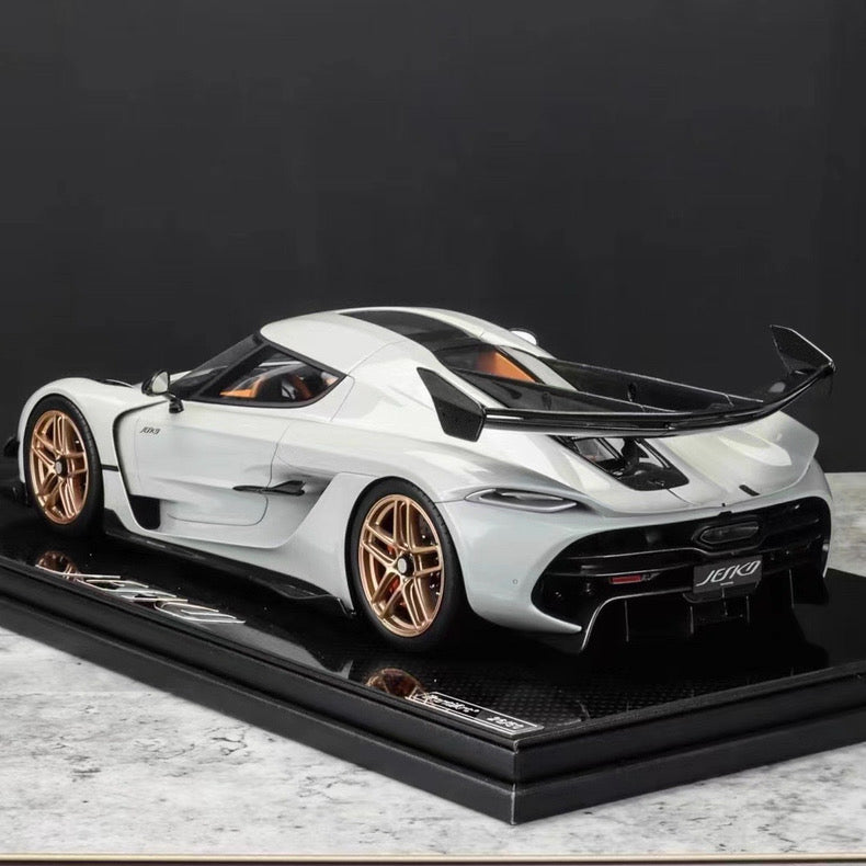 Frontiart 1/12 Koenigsegg Jesko Light Grey Gold Wheels | Resin Model