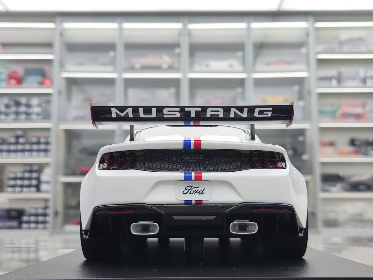 TopSpeed Ford Mustang GTD S Spirit of America 1:18 White - immagine 5