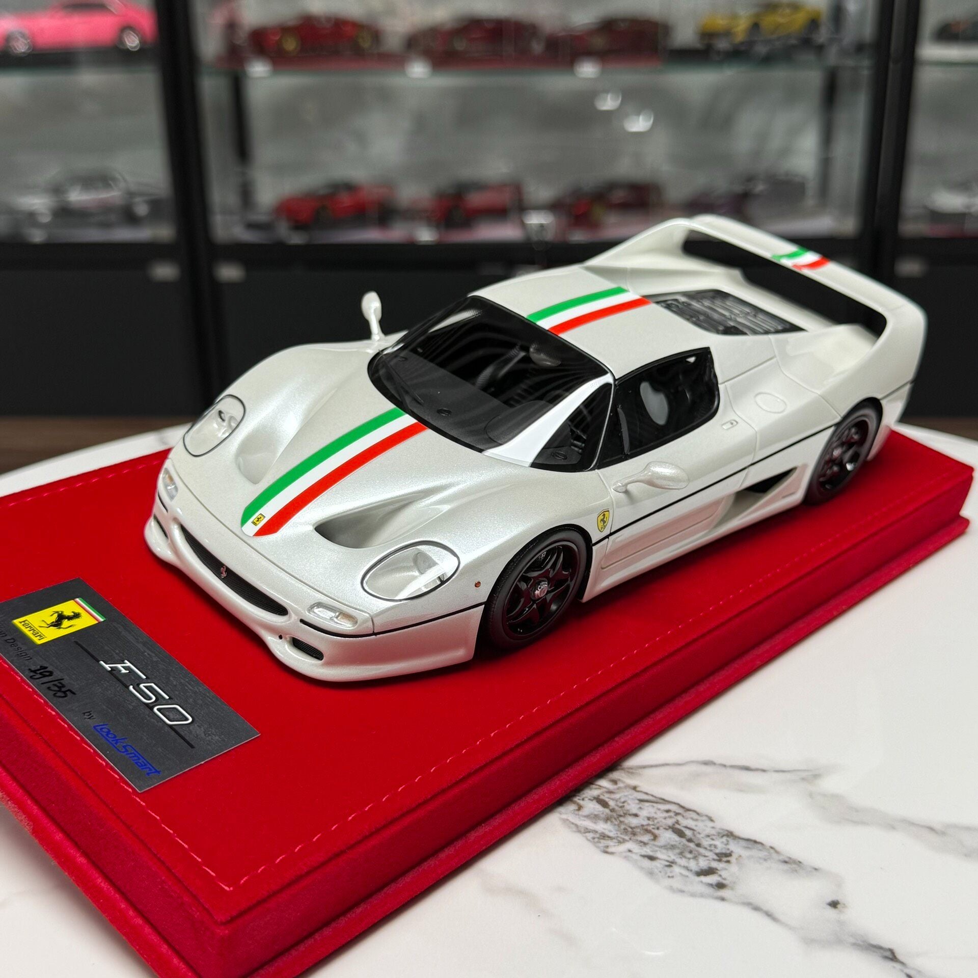 Looksmart Ferrari F50 1:18 Resin Model image 5