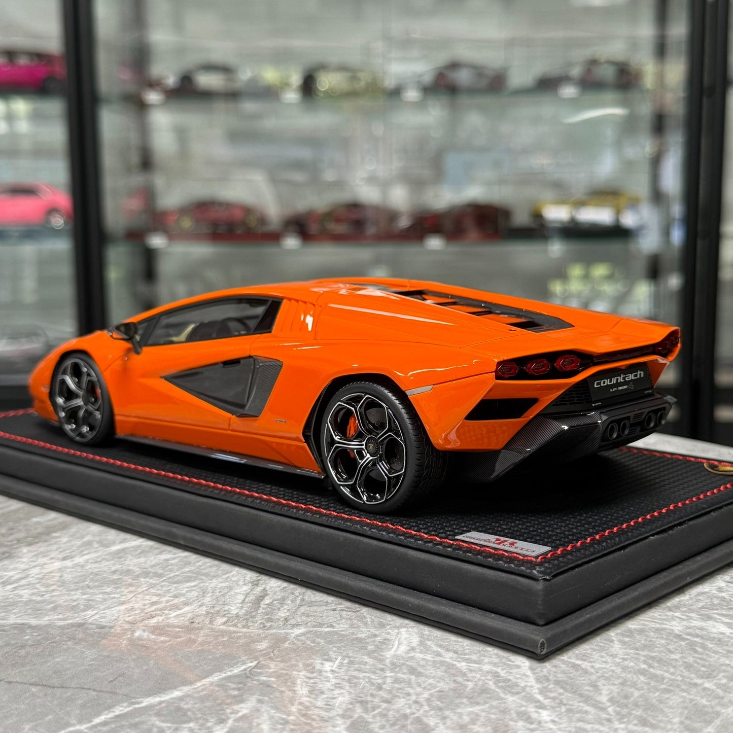 MR Lamborghini Countach LPI800-4 1:18 Resin Model image 5