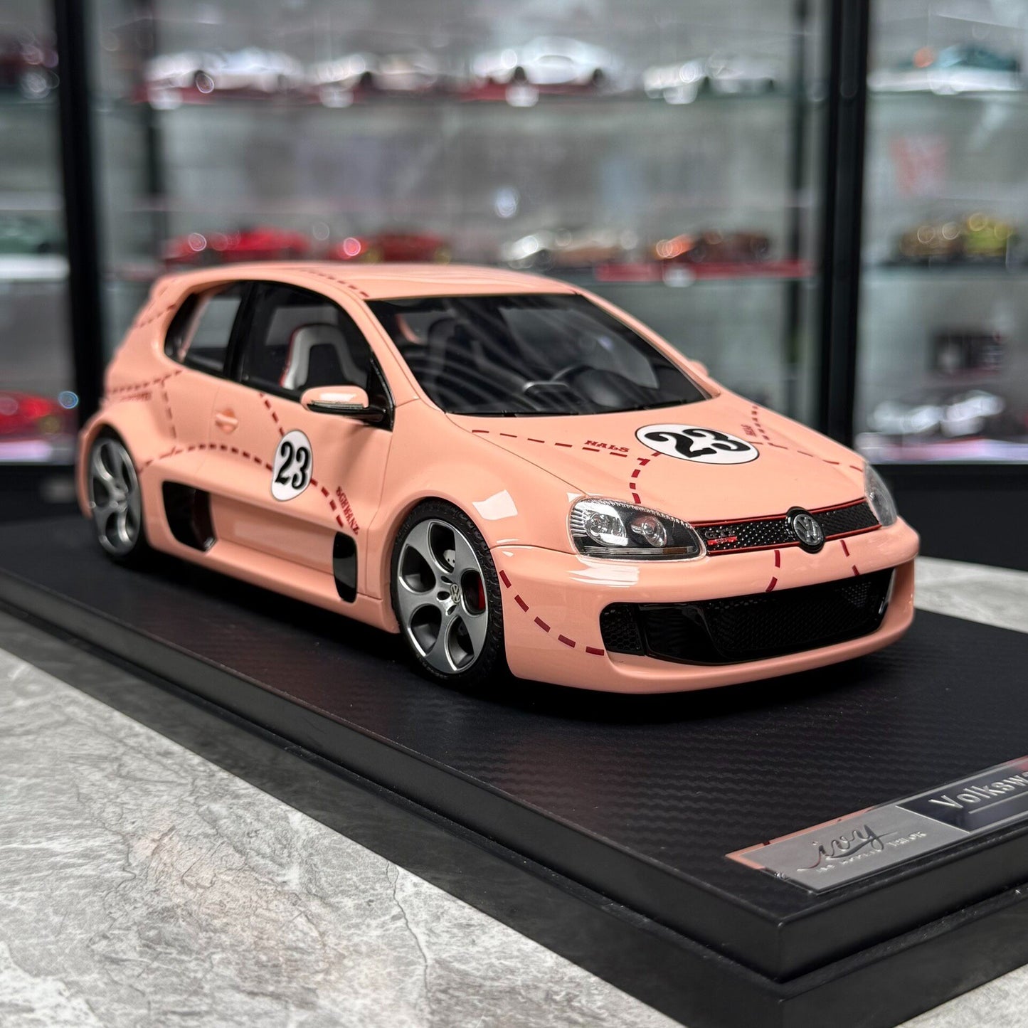 IVY Model Volkswagen W12 650 1:18 Resin Model image 5