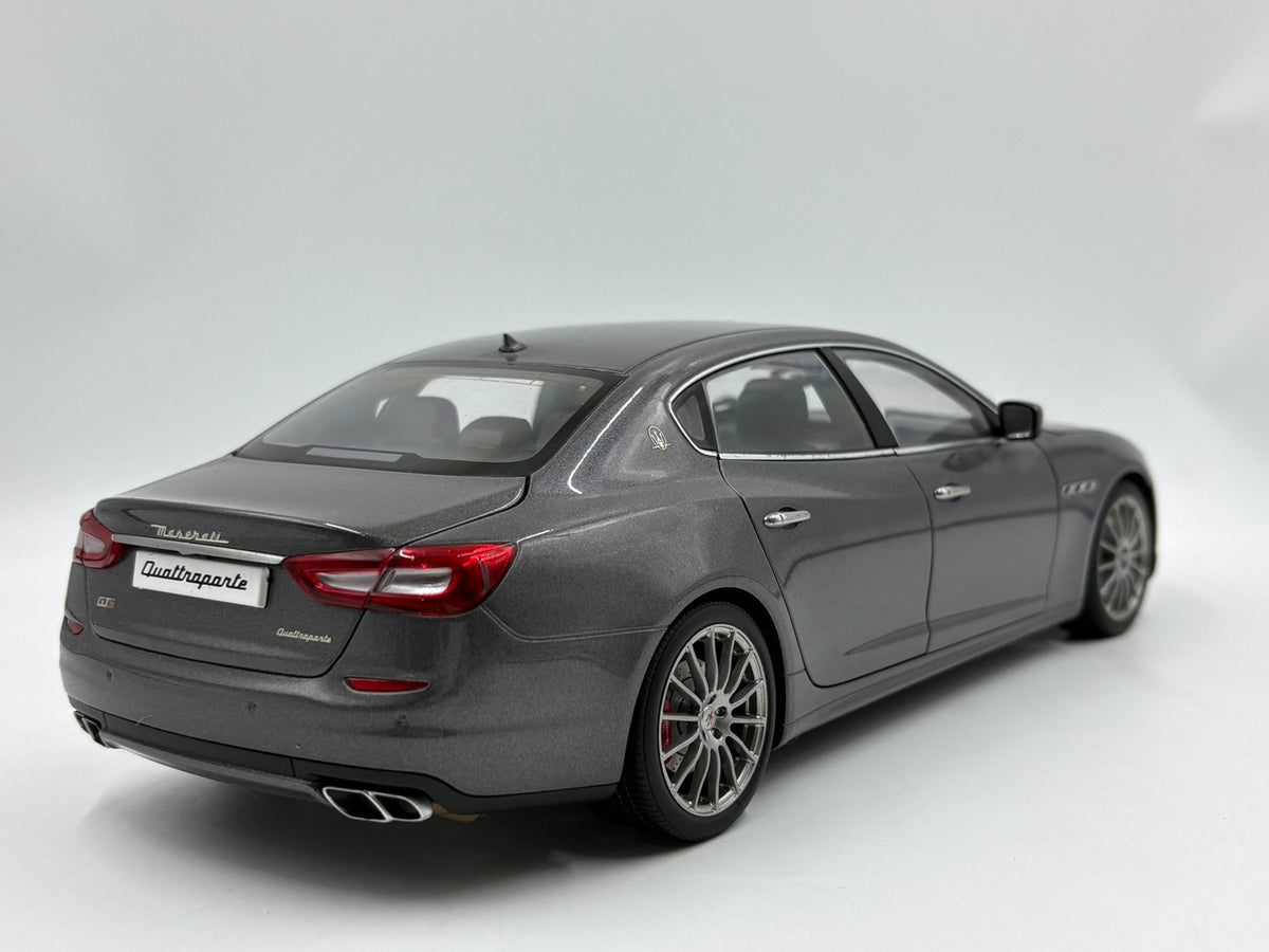 AUTOart 1 18 OpeningModel 1:18 - immagine 5