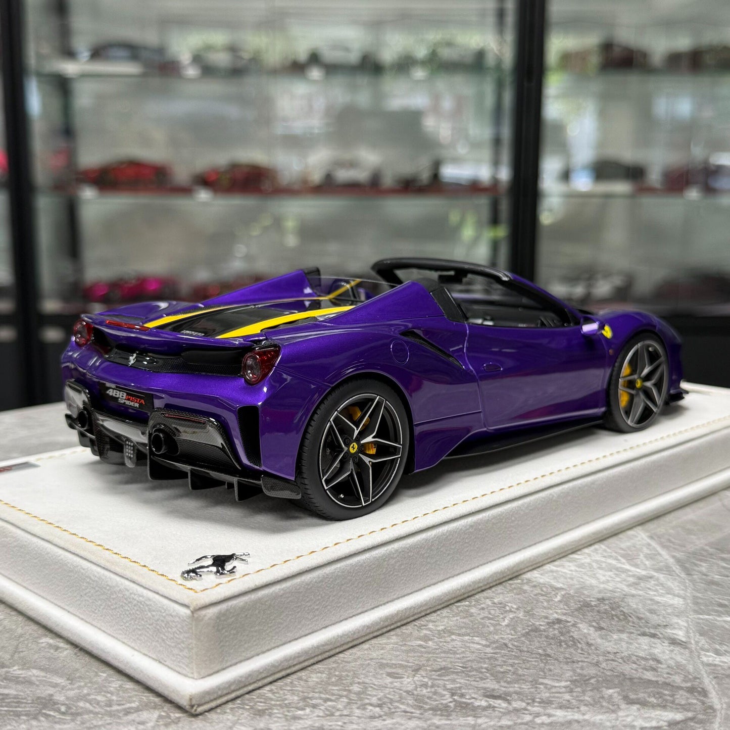MR Ferrari 488 Pista 1:18 Resin Model image 5
