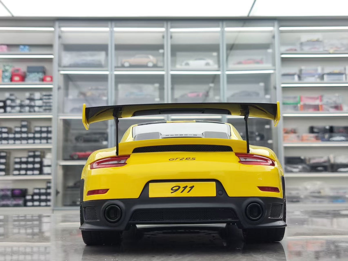 GT Spirit Porsche 911 991.2 RS WP Yellow 1:12 Yellow - immagine 5
