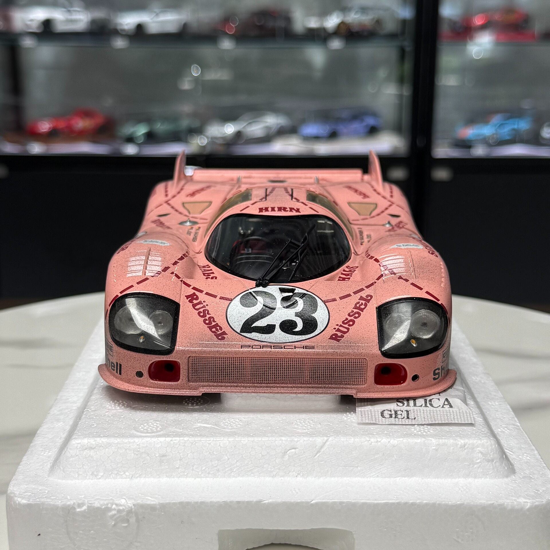 MINI GT Porsche 917 1:18 Alloy Model image 5