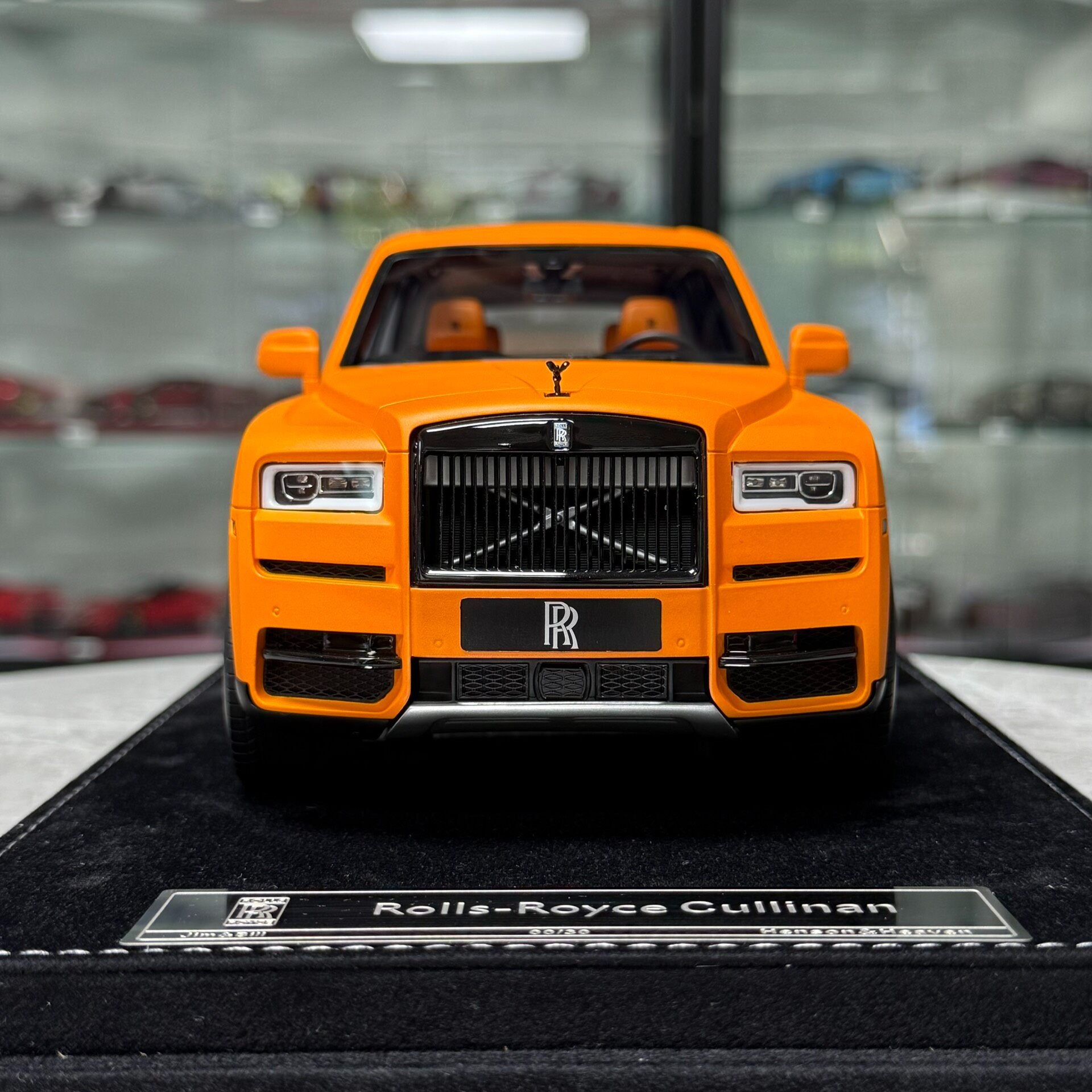 HH Model Rolls-Royce Cullinan 1:18 Resin Model image 5