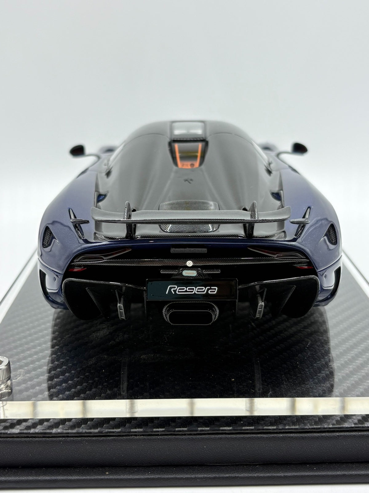 Scale Model FA Regera 1/18ResinModel 26:399 - immagine 5