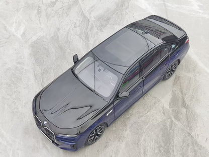 MINICHAMPS BMW I7 M70 G70 110023702 110023701 110023700 1:18 - immagine 5