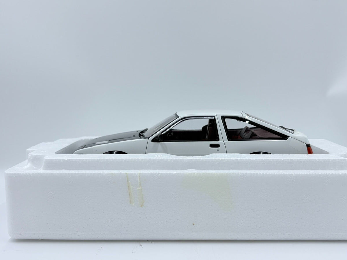 AUTOart 1 18 ToyotaAE 86 GT 1:18 - immagine 5