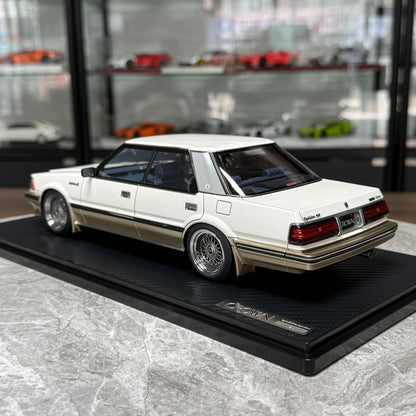 Ignition Model Toyota Crown 2.8 G(120) 1:18 Resin Model image 5