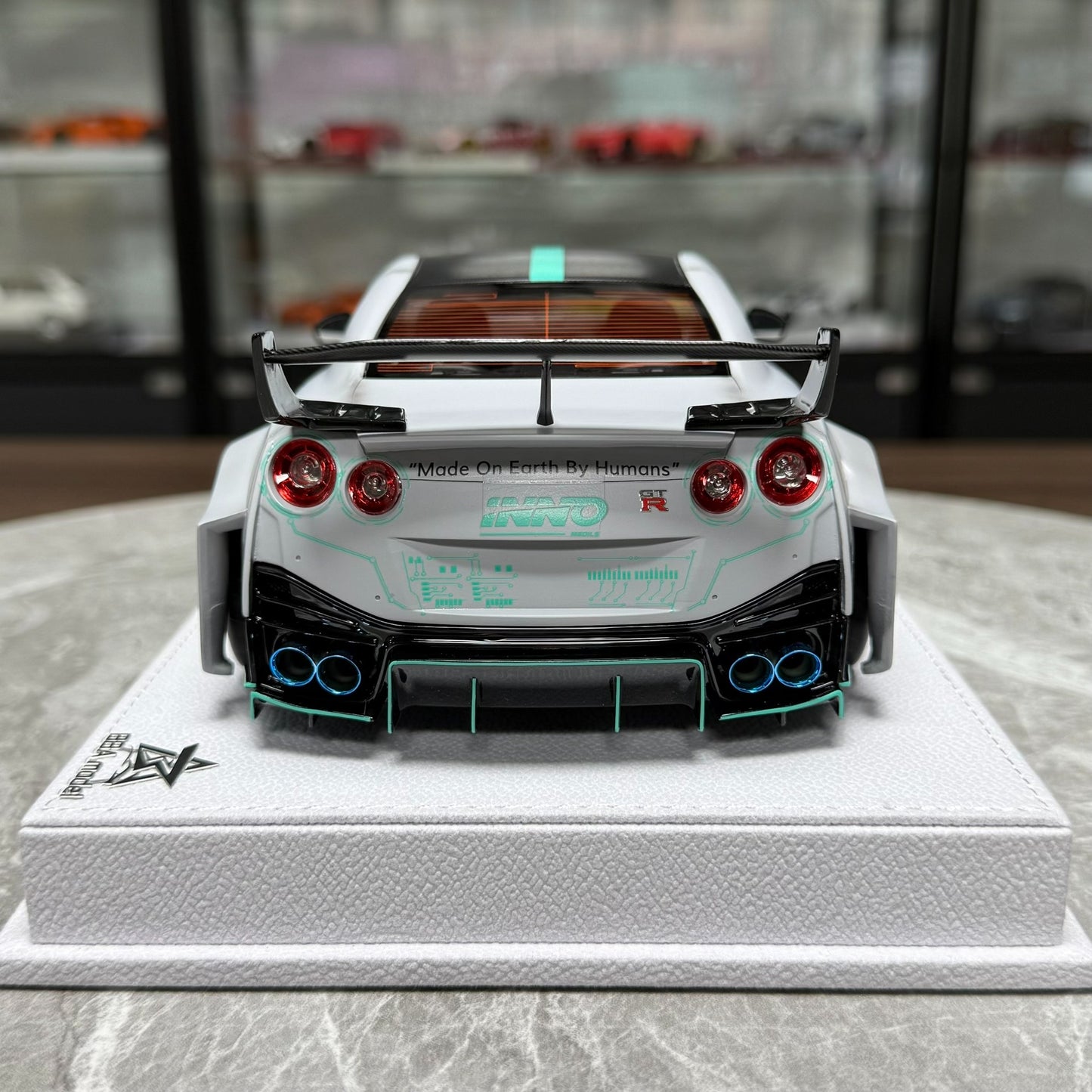 BBA Model Nissan GT-R 35GT-RR L 1:18 Resin Model image 5