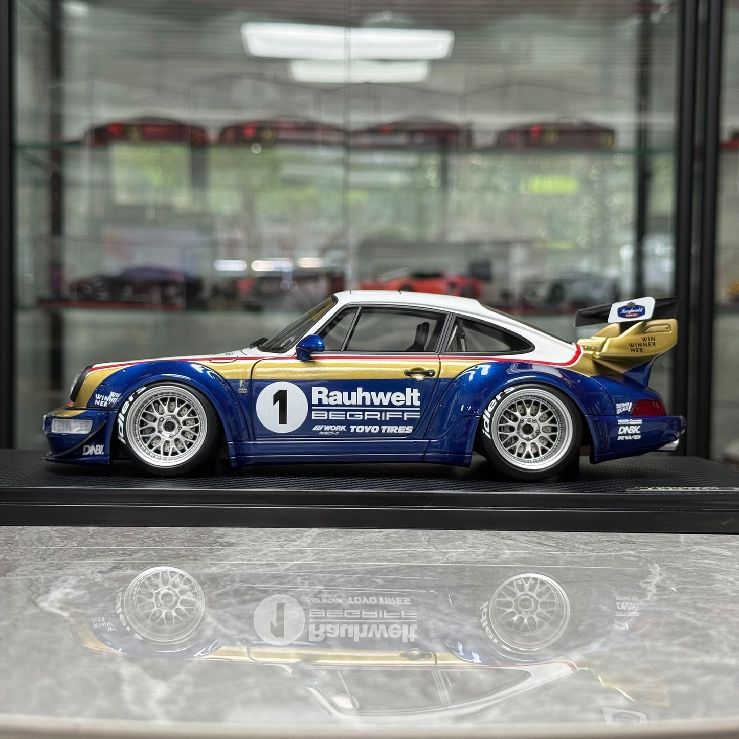 Ignition Model Porsche 964 RWB 1:18 Resin Model image 5