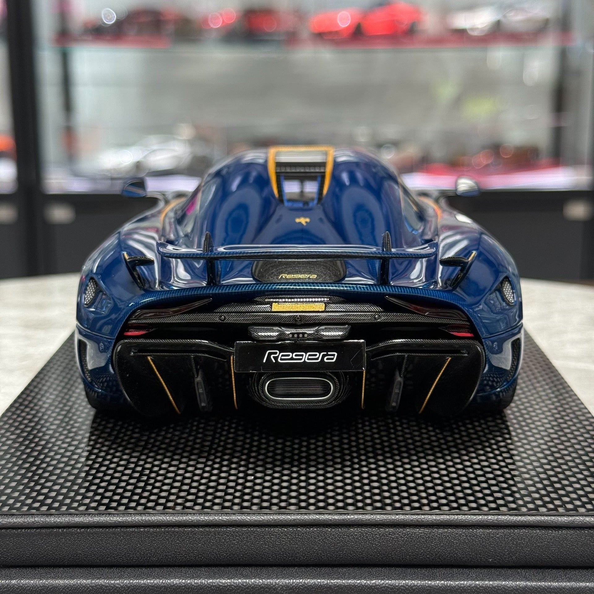 FrontiArt Koenigsegg Regeara 1:18 Resin Model image 5