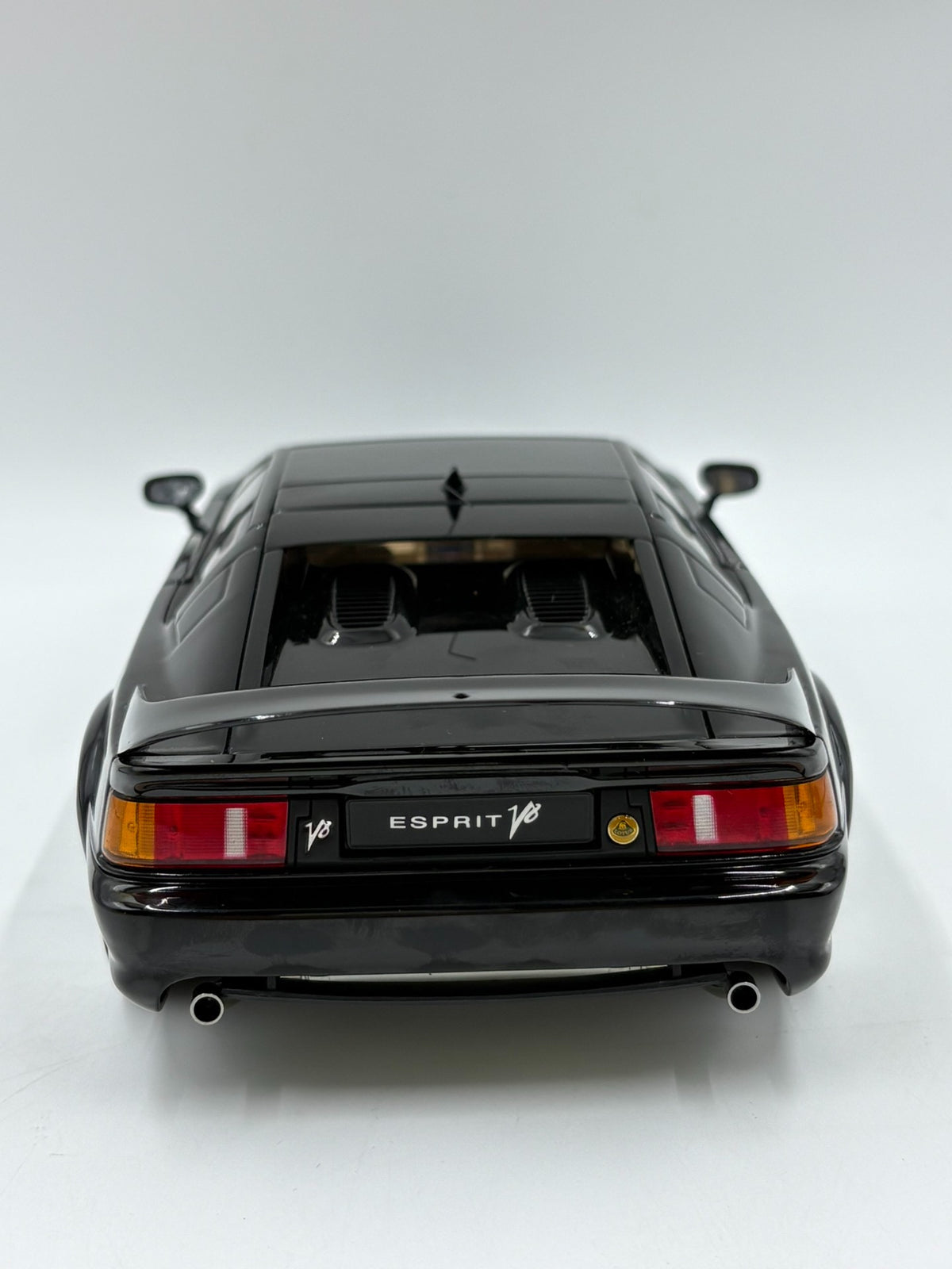 AUTOart AA Esp Esprit V8 Black - immagine 5