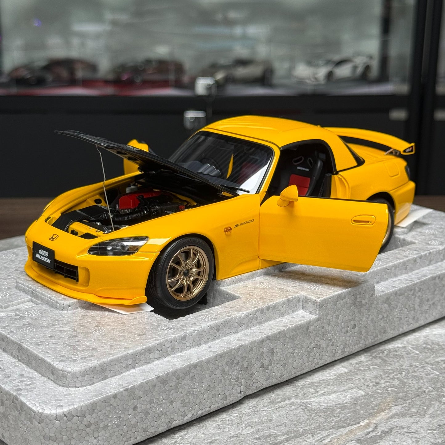 Motorhelix Honda S2000(AP2)MUGEN 1:18 Alloy Model image 5
