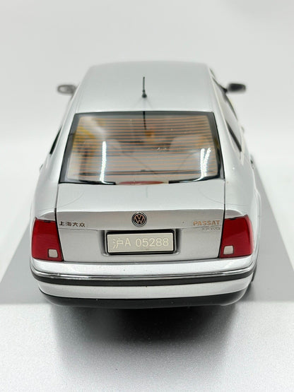 Scale Model Silver - immagine 5