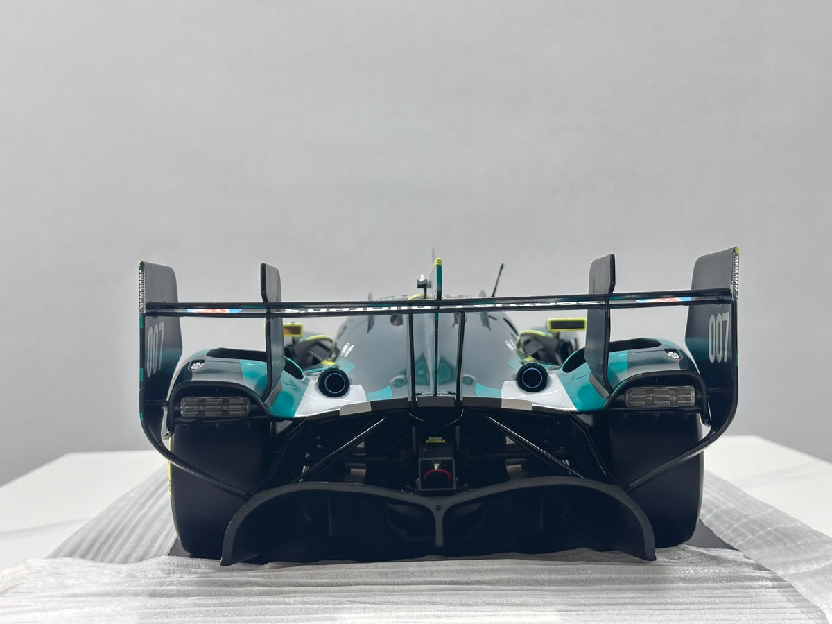 Spark Aston Martin VALKYRIE NO.00 NO.007 08S003 1:8 - immagine 5