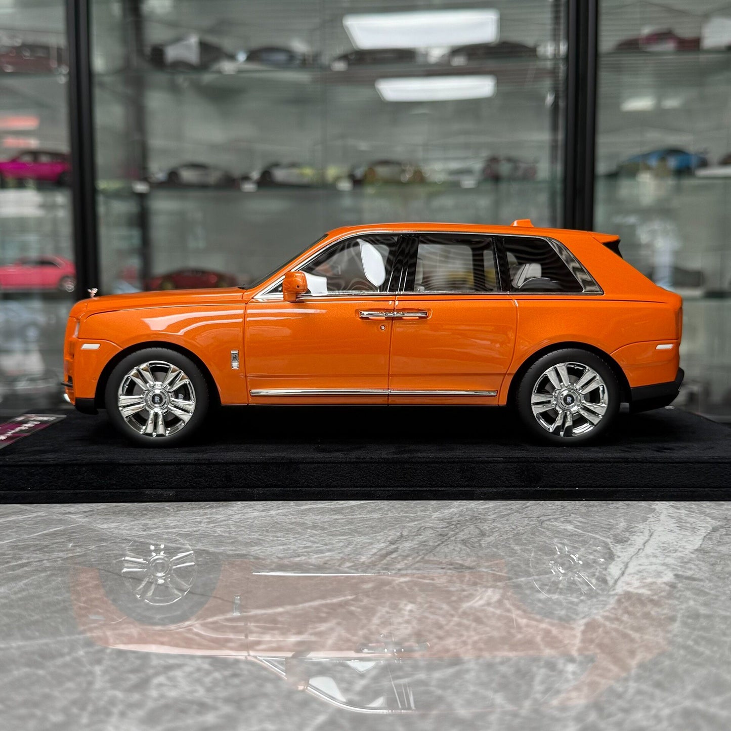 HH Model Rolls-Royce Cullinan 1:18 Resin Model image 5